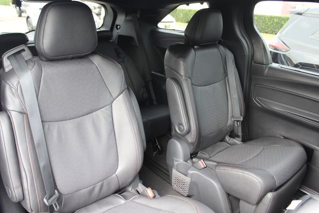 2026 Toyota Sienna Platinum 7 Passenger