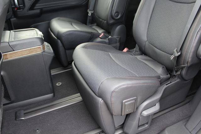 2026 Toyota Sienna Platinum 7 Passenger