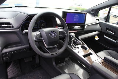 2026 Toyota Sienna Platinum 7 Passenger