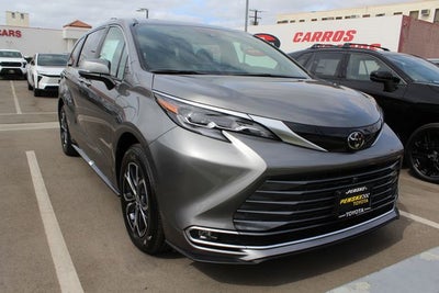 2026 Toyota Sienna Platinum 7 Passenger