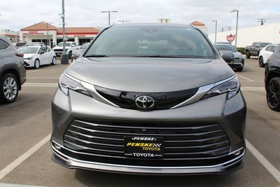 2026 Toyota Sienna Platinum 7 Passenger