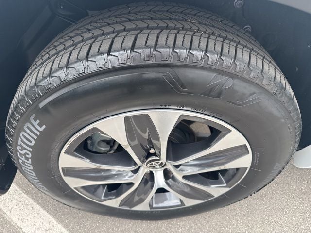 2022 Toyota HIGHLANDER HYBRD XLE