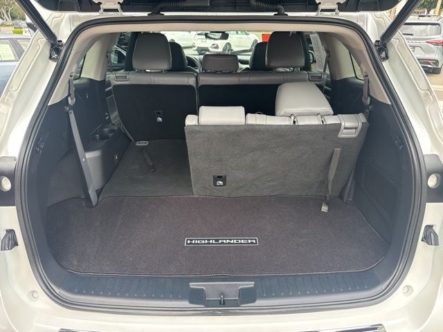 2022 Toyota HIGHLANDER HYBRD XLE