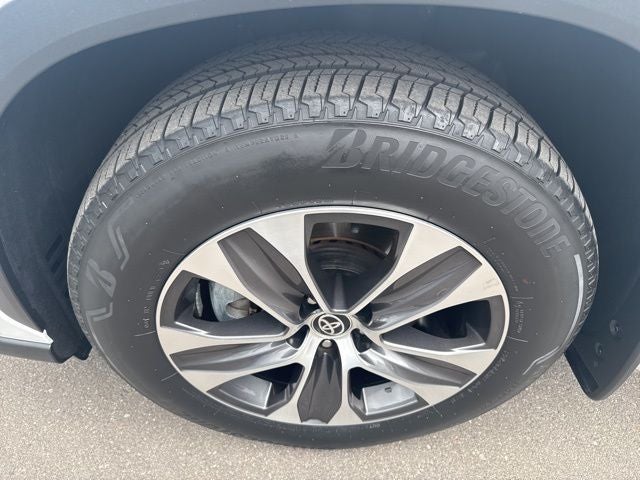 2022 Toyota HIGHLANDER HYBRD XLE