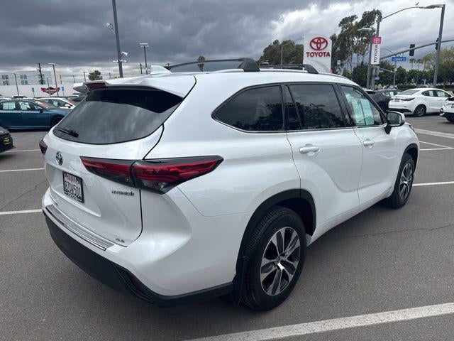 2022 Toyota HIGHLANDER HYBRD XLE