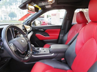 2021 Toyota HIGHLANDER XSE