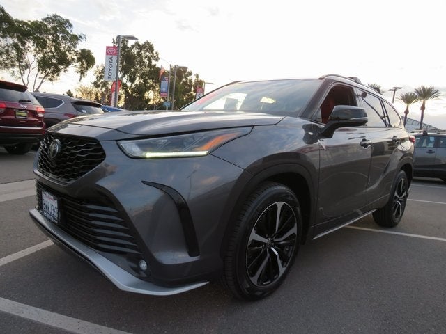 2021 Toyota HIGHLANDER XSE