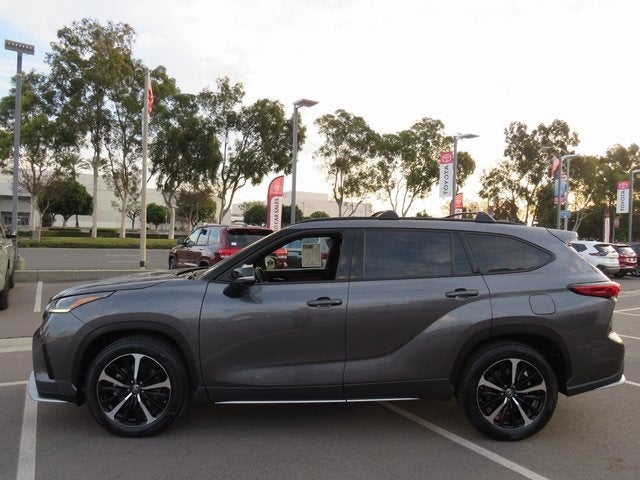 2021 Toyota HIGHLANDER XSE