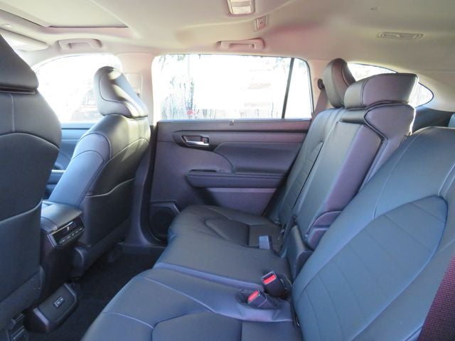 2026 Toyota Highlander Hybrid Hybrid XLE