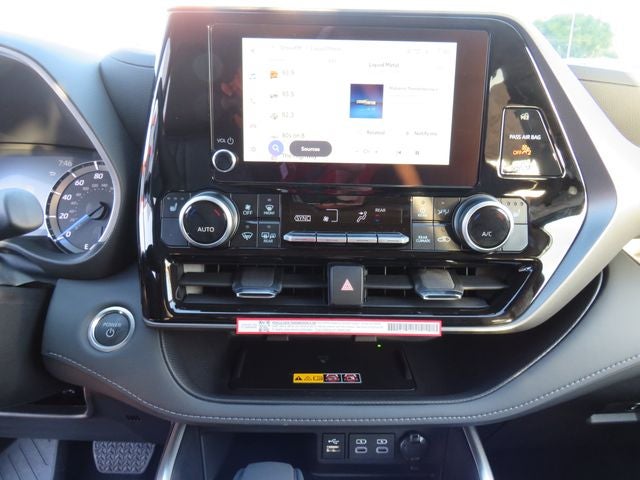 2026 Toyota Highlander Hybrid Hybrid XLE