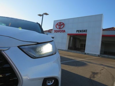 2026 Toyota Highlander Hybrid Hybrid XLE