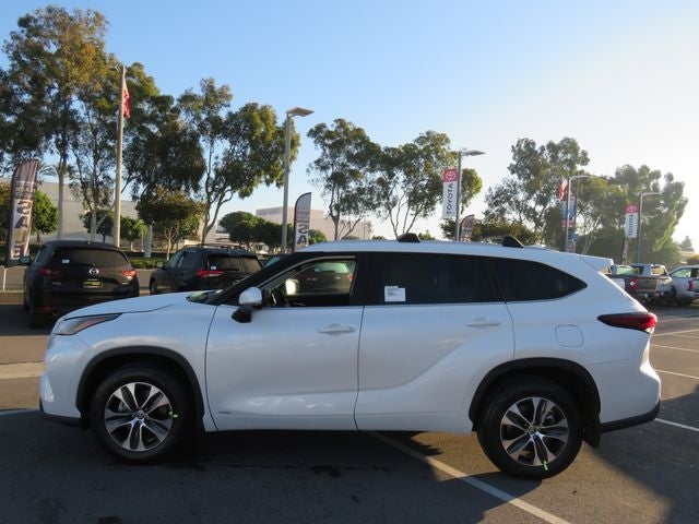 2026 Toyota Highlander Hybrid Hybrid XLE