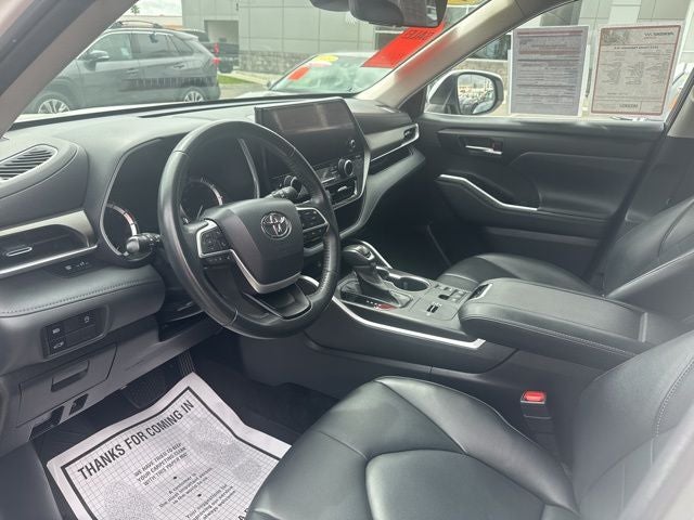 2023 Toyota HIGHLANDER XLE