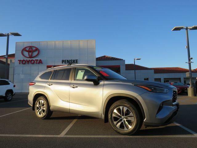 2023 Toyota HIGHLANDER XLE