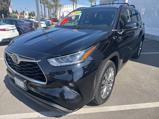 2023 Toyota HIGHLANDER Limited