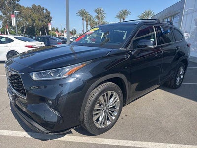 2023 Toyota HIGHLANDER Limited