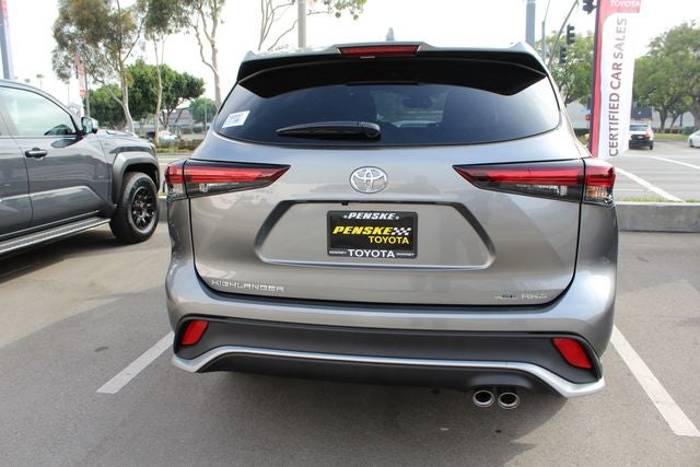 2026 Toyota Highlander XSE