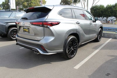 2026 Toyota Highlander XSE