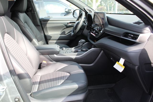 2026 Toyota Highlander XSE