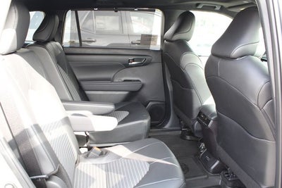 2026 Toyota Highlander XSE