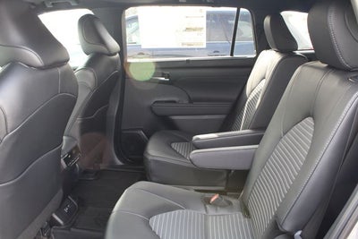 2026 Toyota Highlander XSE