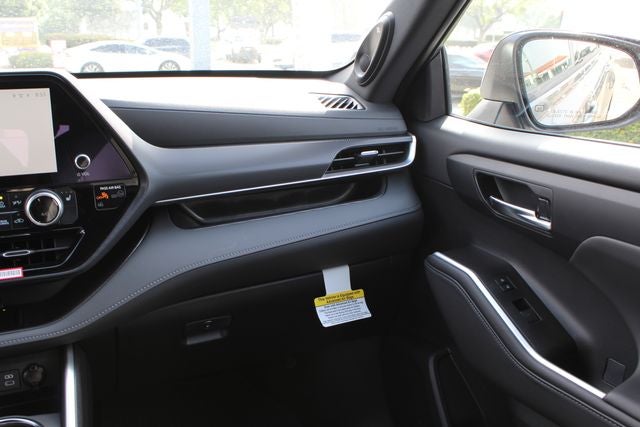 2026 Toyota Highlander XSE