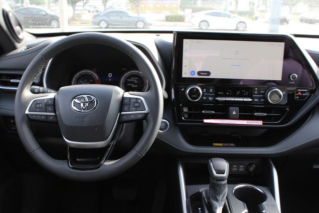 2026 Toyota Highlander XSE