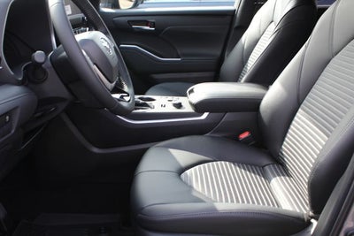 2026 Toyota Highlander XSE