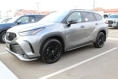 2026 Toyota Highlander XSE