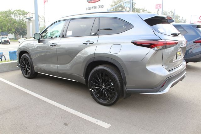 2026 Toyota Highlander XSE