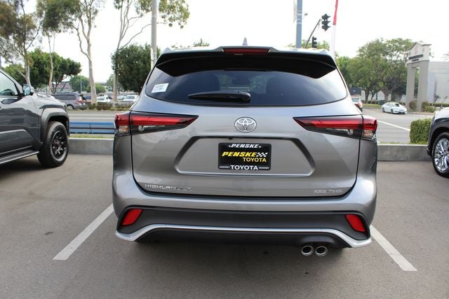 2026 Toyota Highlander XSE