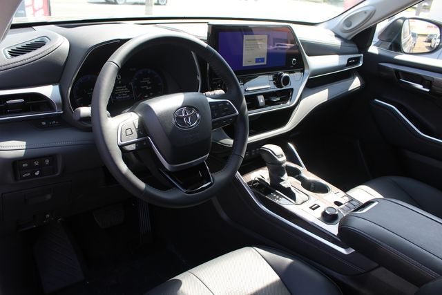 2026 Toyota Highlander Platinum