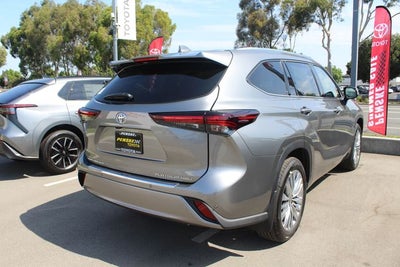 2026 Toyota Highlander Platinum