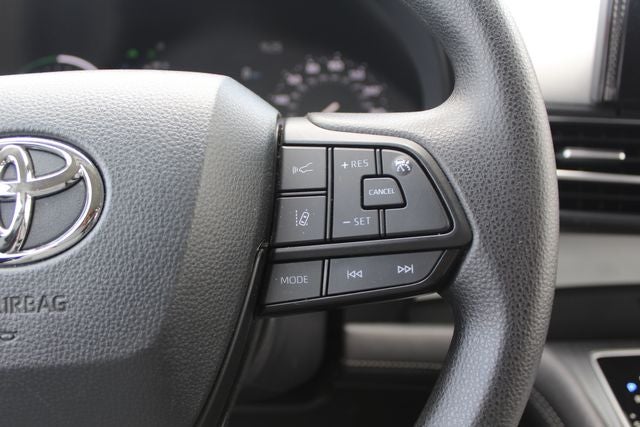 2026 Toyota Sienna LE 8 Passenger