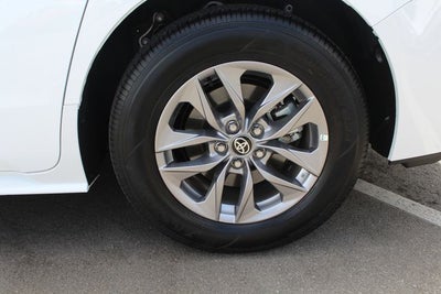 2026 Toyota Sienna LE 8 Passenger