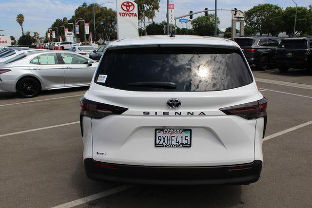 2026 Toyota Sienna LE 8 Passenger