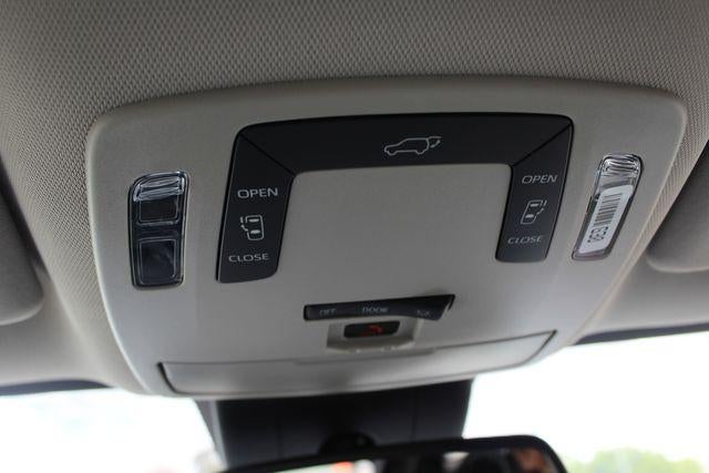 2026 Toyota Sienna LE 8 Passenger