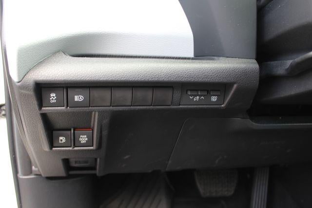2026 Toyota Sienna LE 8 Passenger