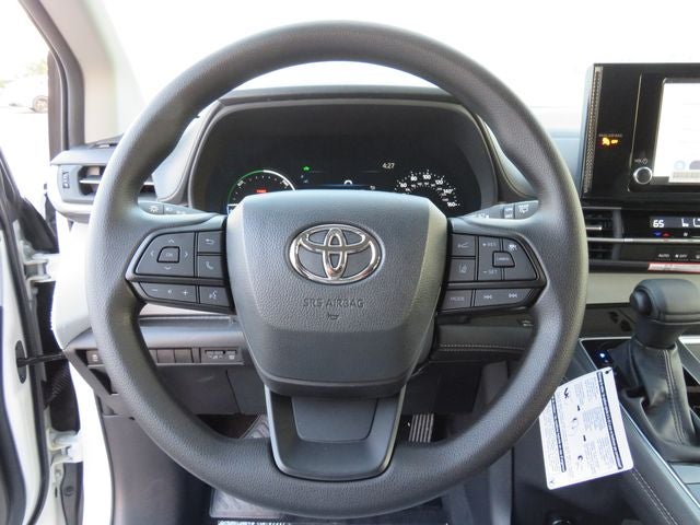 2026 Toyota SIENNA LE LE 8 Passenger