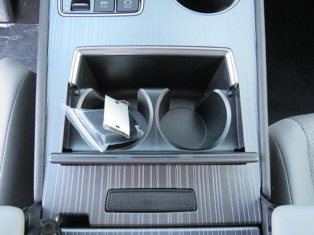 2026 Toyota SIENNA LE LE 8 Passenger