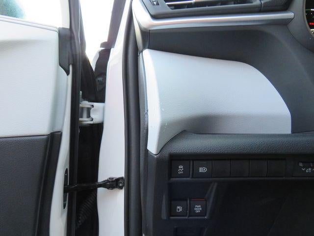 2026 Toyota SIENNA LE LE 8 Passenger