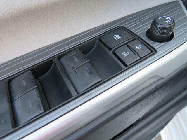 2026 Toyota SIENNA LE LE 8 Passenger