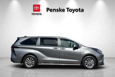 2026 Toyota Sienna LE
