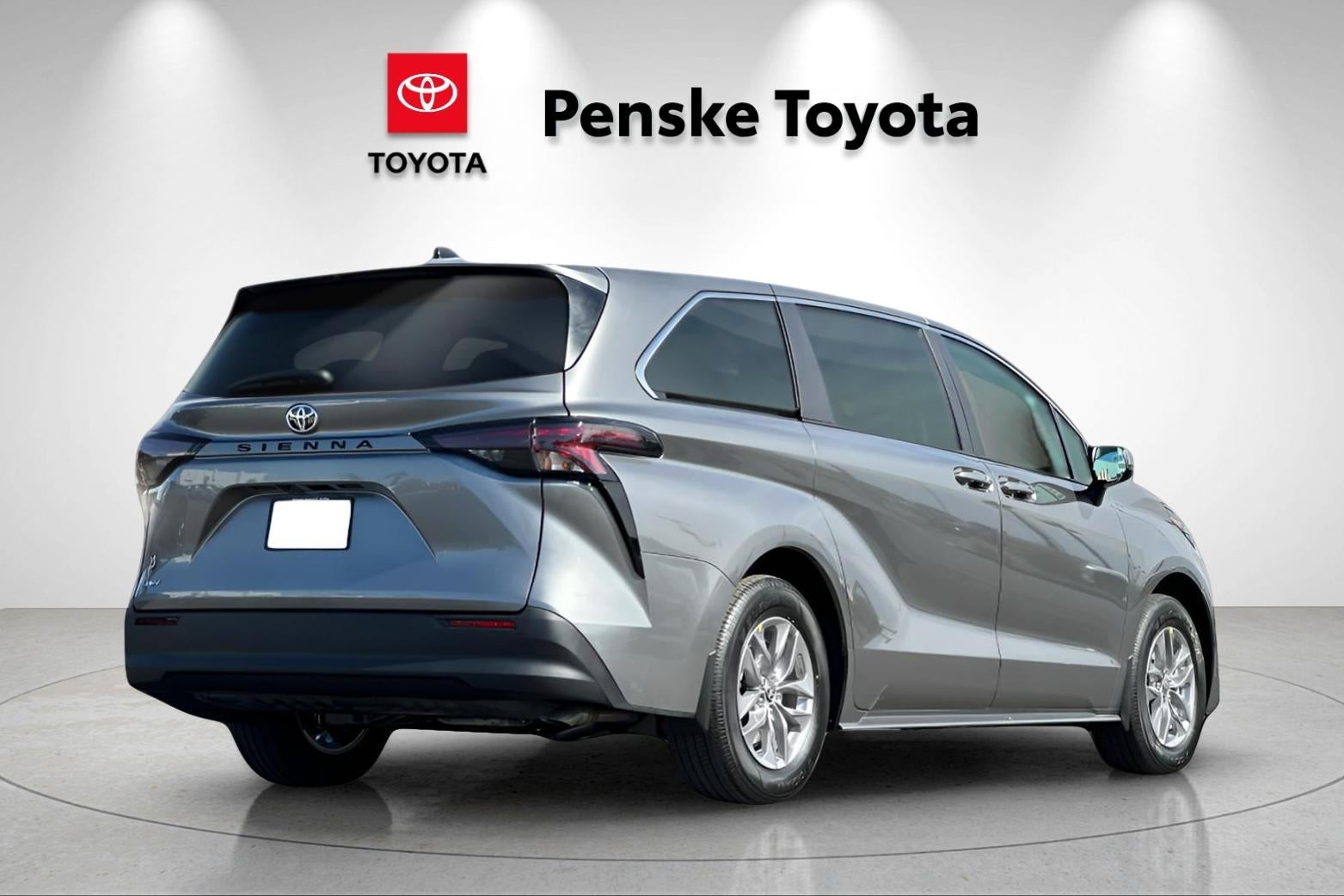 2026 Toyota Sienna LE