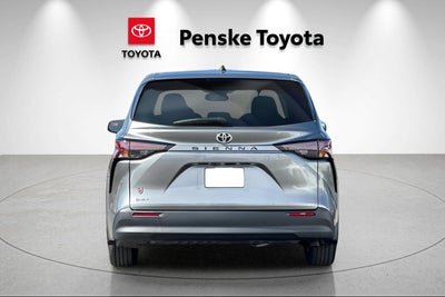 2026 Toyota Sienna LE