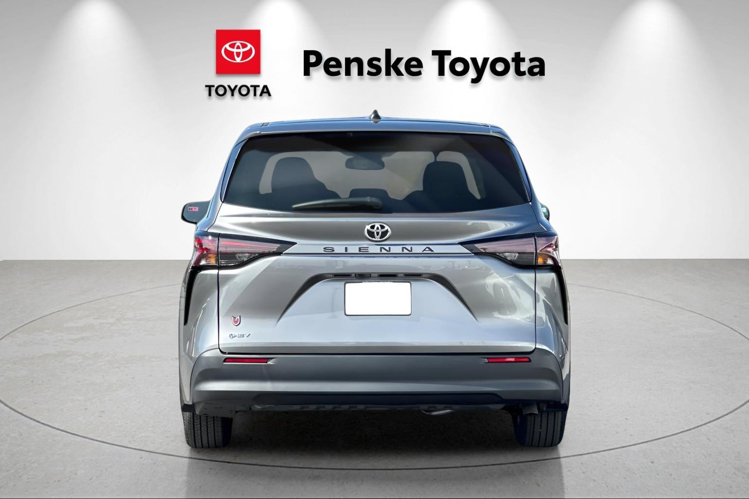2026 Toyota Sienna LE