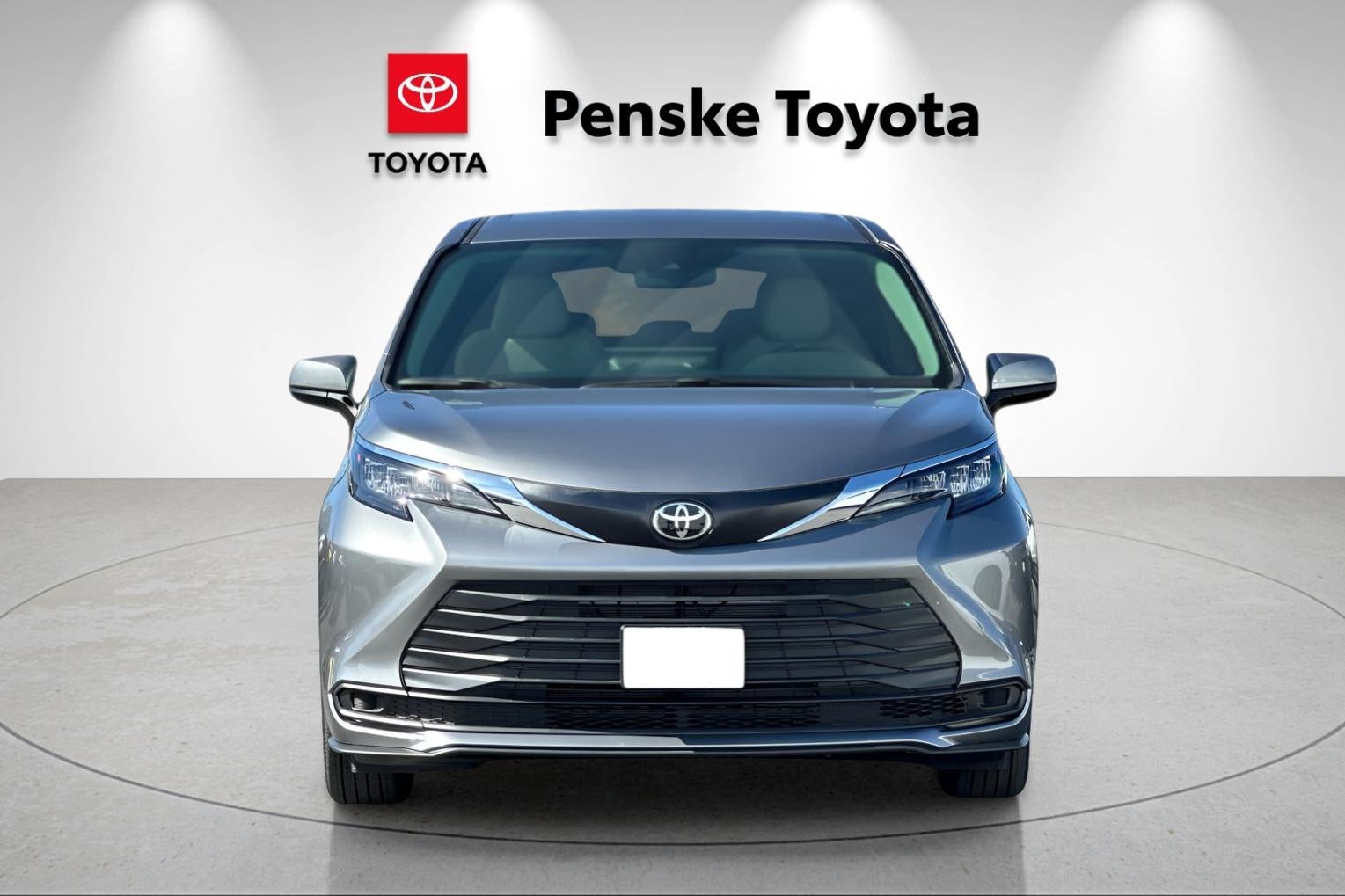 2026 Toyota Sienna LE