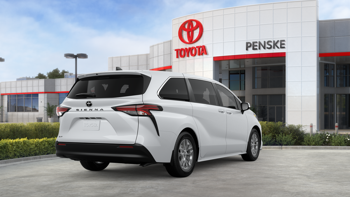 2026 Toyota Sienna LE
