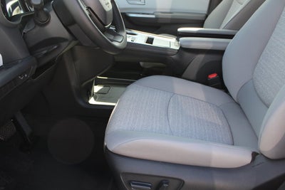 2026 Toyota Sienna LE 8 Passenger