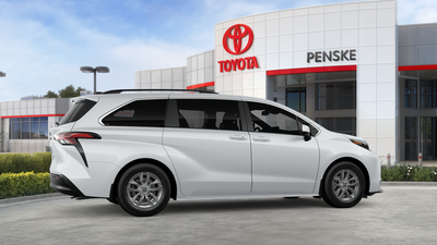 2026 Toyota Sienna LE